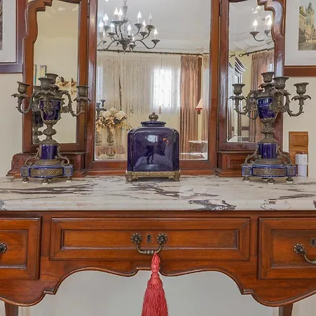 Historic In Santa Cruz Apartmán Sevilla